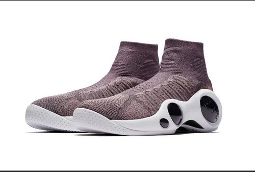 Nike 917742 200 - fight, bonafide